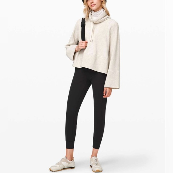 Lululemon Align Jogger 28” Black NWT Size 6 and 8  | Sold Out Original Fit - Picture 3 of 13